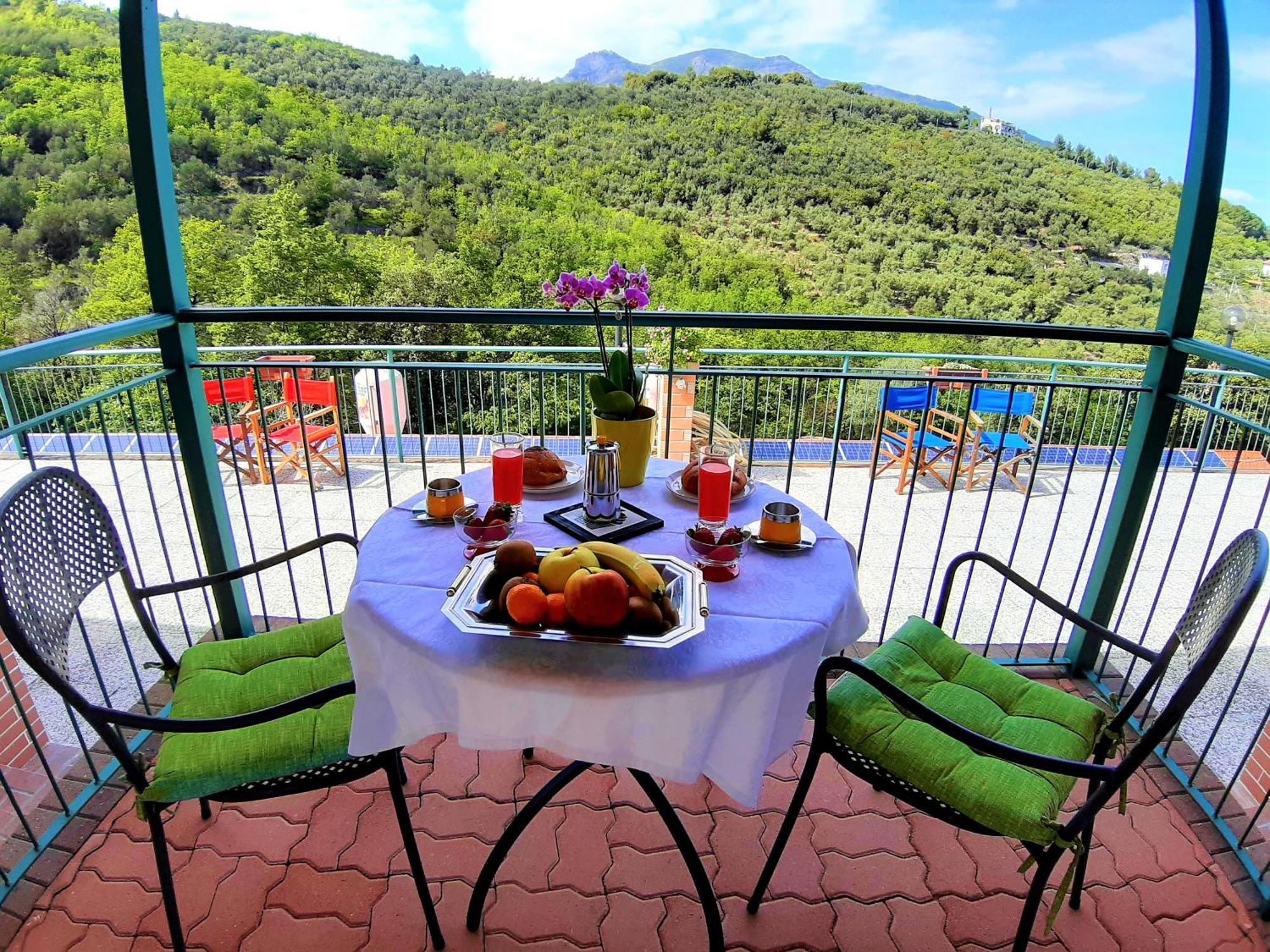 Agriturismo Monte Acuto - Natura, Mare & Relax In Piscina Toirano Oda fotoğraf
